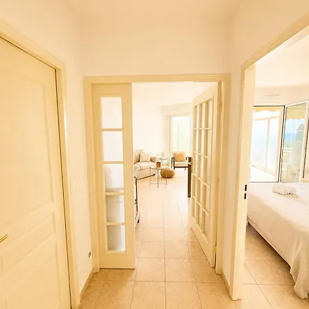 Apartamento Elegante Bilocale Con Terrazza Sul Mare Menton